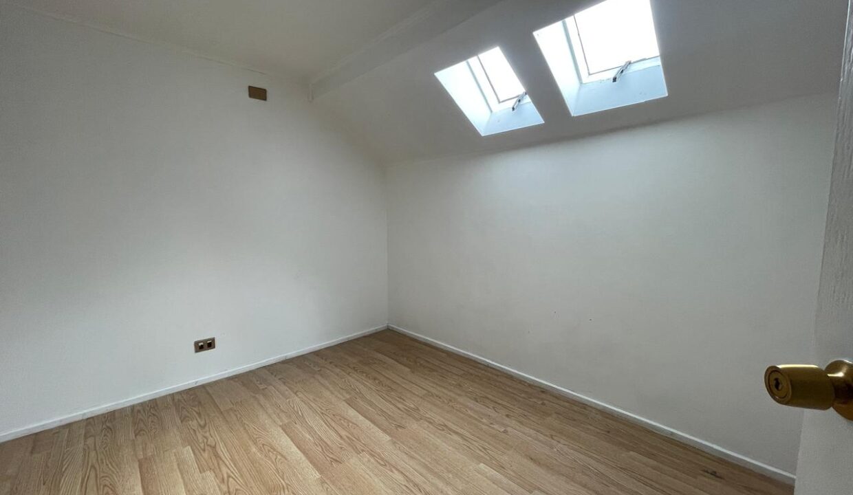 WhatsApp Image 2026-04-13 at 5.35.44 PMLKL